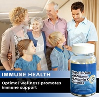 Suikerloze fruitige gummy snoepjes met hoog calciumgehalte, vitamine D & K, in een fles