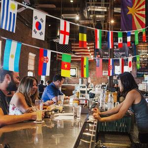 Drapeaux nationaux en polyester en gros pour l'événement mondial de football 2026, la <span class=keywords><strong>Coupe</strong></span> <span class=keywords><strong>du</strong></span> <span class=keywords><strong>Monde</strong></span> de football, bannières internationales - Product Image 6