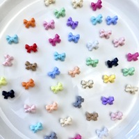 Perles en acrylique couleur unie 10 mm, motif chat mignon et petit nœud, pour breloques de téléphone DIY et accessoires de bracelet