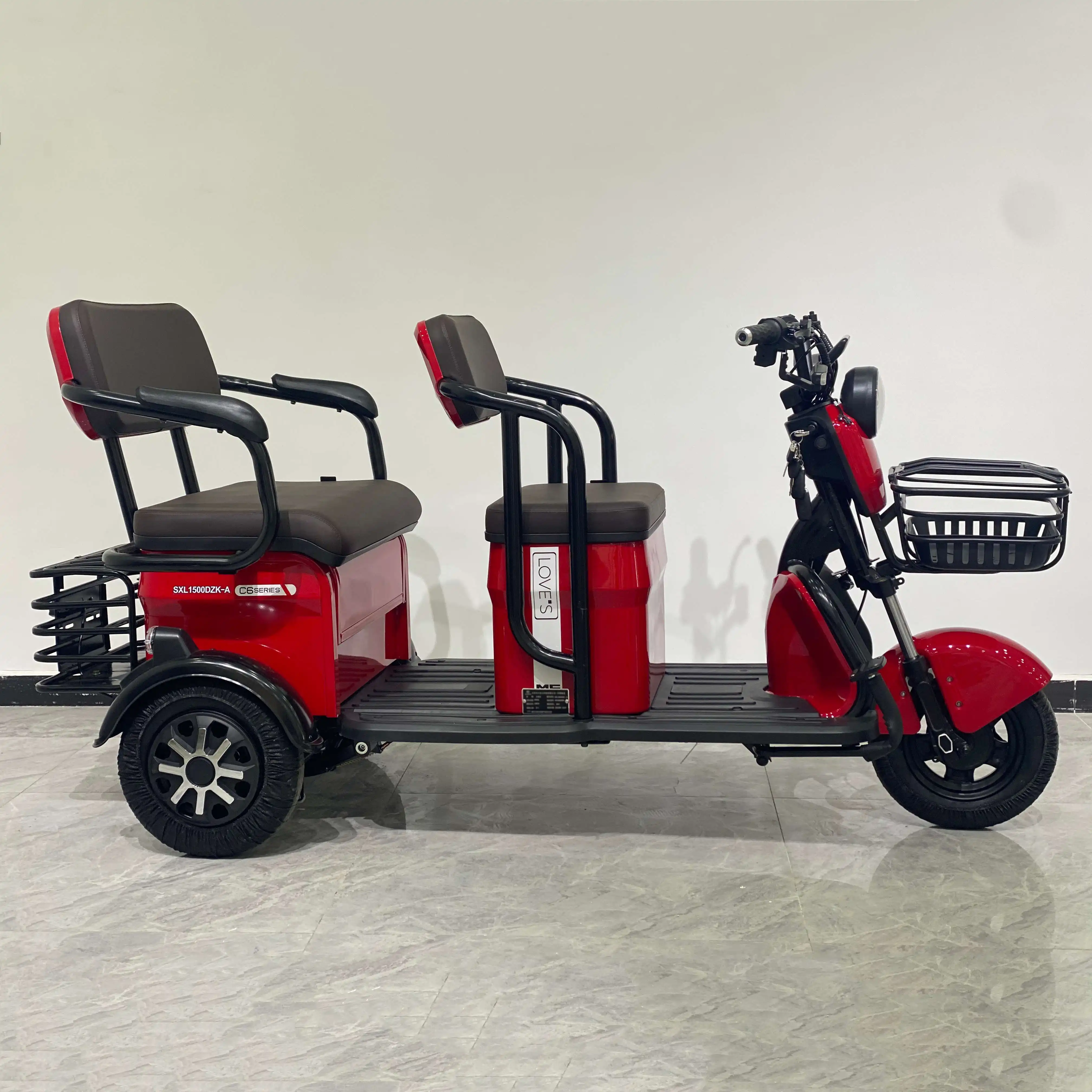 China Open body type cargo three wheel adult motorized tricycles electric