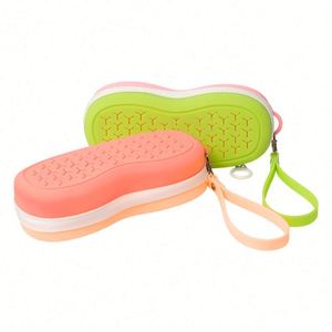 กล่องใส่แว่นตาว่ายน้ำซิลิโคนแบบพกพา - Product Image 2
