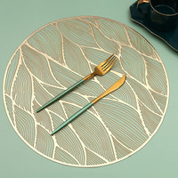 Décor de Table ajouré métal or chargeur assiettes tapis vinyle feuille tissée PVC napperons pour réception de mariage de vacances
