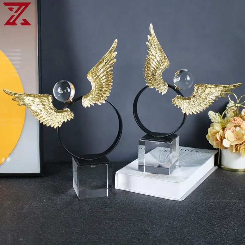 Luxus-Wohn accessoires Metall flügel mit Kristall basis Kristalle Kugel Wohn accessoires Dekor