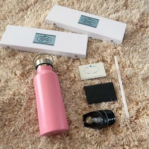 Thermos de luxe en acier inoxydable à double paroi isolé sous vide pour le sport, idéal comme cadeau - Product Image 1