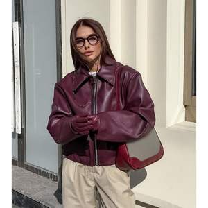 Blouson en cuir PU bordeaux personnalisé 2026, style motard, coupe-vent d'hiver pour femme, à fermeture éclair, manches longues, en tissu tissé - Product Image 5