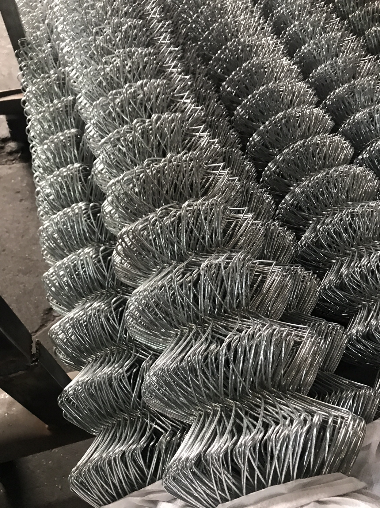 Decorative Protection Metal Chain Link Fence Easily Assembled