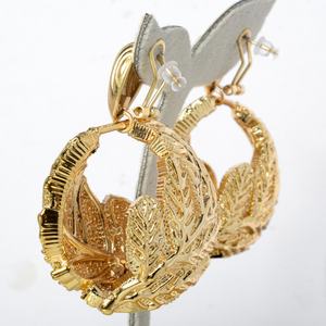 Pendientes Largos de Aleación de Cobre con Flores Exageradas Estilo Bohemio, Chapados en Oro de 18k, Unisex, de Zeadear Jewelry - Product Image 4