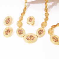 Ensemble de bijoux en gros, boucles d'oreilles, collier, bague, bracelet, quatre pièces, plaqué or 18 carats, nouveaux ensembles de bijoux pour femmes