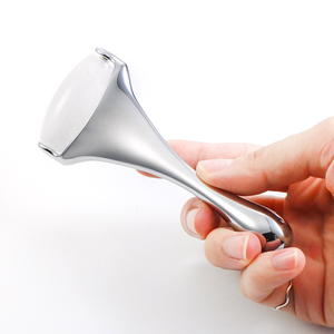 Rodillo de Jade de Aleación de Zinc con Logotipo Personalizado, Marca Privada, Herramienta de Belleza Facial de Piedra 100% Natural, Suministro al por Mayor - Product Image 1