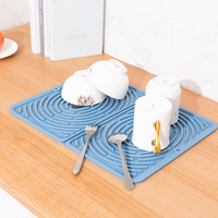 Tapis de séchage de vaisselle en silicone moderne de qualité alimentaire, écologique, avec canaux rainurés, résistant à la chaleur, antidérapant, logo personnalisé, OEM disponible