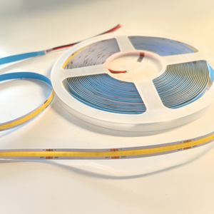 Concurrerend geprijsde 320LED/<span class=keywords><strong>m</strong></span> 24V 32,8ft flexibele USB-aangesloten lichtkettingen IP33 CRI90 COB Epistar IC 8mm PC - Product Image 6