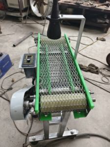 China Fabriek Leveren Nieuwe 304 Roestvrijstalen Tafelblad Ketting Voor Kleine Mesh Band Transportband Verstelbare Voor Automatische Assemblagelijn - Product Image 4