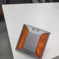 Réflecteur de signalisation routière en aluminium moulé sous pression 95x95mm, économique, type œil de chat avec tige pour chaussée routière Xianghong RS