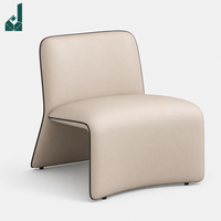 Chaise de bureau exécutive ergonomique contemporaine en cuir, gain de place, idéale pour les zones de réception et salles d'attente