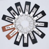 Porte-clés en cuir personnalisé avec logo, plaques métalliques gravées au laser, porte-clés en PU noir et marron pour cadeaux d'entreprise de marques automobiles