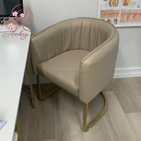 Chaise de technicien moderne en cuir PU réglable, tabouret pivotant à roulettes avec base en métal doré, chaise de réception pour salon de manucure et spa