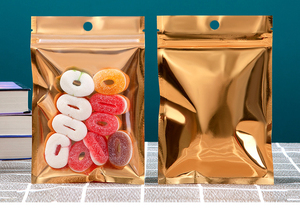 Pochettes debout personnalisées en plastique à fermeture éclair en mylar métallique de feuille <span class=keywords><strong>d</strong></span>'aluminium dorée brillante - Product Image 2