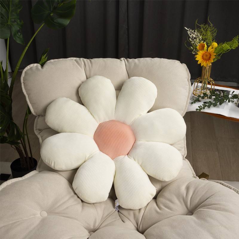 High Quality Daisy Flower Shaped Throw Pillow Butt Cushion Decorative  Pillows