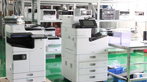 PFI703 <span class=keywords><strong>PFI</strong></span> <span class=keywords><strong>703</strong></span>佳能墨盒<span class=keywords><strong>PFI</strong></span>-<span class=keywords><strong>703</strong></span>兼容佳能IPF 810 IPF820 IPF815 IPF825打印机喷墨墨盒 - Product Image 5