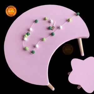 Style attrayant en bois enfants Table chaise ensemble lune et étoile forme maternelle bébé chambre meubles <span class=keywords><strong>petit</strong></span> <span class=keywords><strong>bureau</strong></span> - Product Image 6