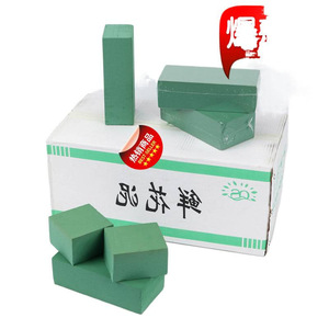 Bloques de espuma artificiales verdes en forma de cuña, paquete de 20 piezas para manualidades, proyectos de bricolaje, protección contra incendios en seco - Product Image 1
