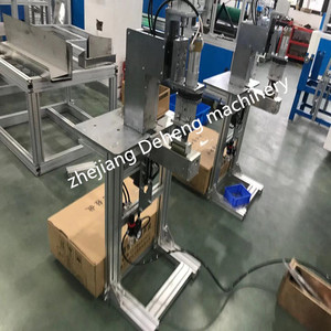 Machine à coudre ultrasonique pour blouses chirurgicales non tissées, moteur PLC pour boîte de vitesses automatique, 2500W haute capacité, certifiée CE ISO - Product Image 4
