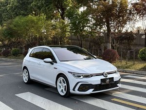 <span class=keywords><strong>Volkswagen</strong></span> <span class=keywords><strong>Golf</strong></span> 380TSI DSG GTI 2023, Hatchback Automatica, Trazione Anteriore, Sedili in Tessuto, Interni Scuri, Auto Usata in Vendita - Product Image 2