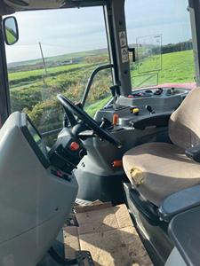 รถแทรกเตอร์ MASSEY FERGUSON รุ่น 4245 85 แรงม้า (ขับเคลื่อน 4 ล้อ) เครื่องจักรกลการเกษตร ราคาสุดคุ้ม - Product Image 6