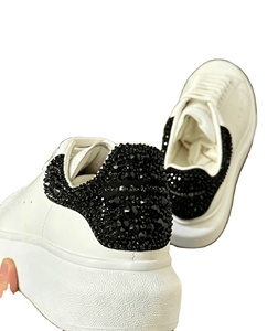 Chaussures de sport de luxe originales OEM MC Q pour hommes, baskets décontractées en <span class=keywords><strong>cuir</strong></span> pour hommes et femmes, style chunky pour la marche - Product Image 2