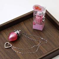 Nouveau Gloss à Lèvres Fraise Modèle Lucky en Gros avec Collier – Ensemble de Gloss à Lèvres 3 Couleurs Teintant – Maquillage Bracelet et Brillant à Lèvres