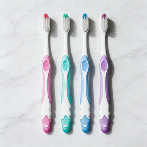 Groothandel goedkope tandenborstel voor volwassenen, medium zachte haren, hoogwaardige kunststof, handmatige tandenborstel, voor thuisgebruik, logo - Product Image 3