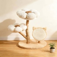 Arbre à chat moderne et luxueux en bois avec lit douillet pour animaux de compagnie, doté de zones d'escalade, de saut et de griffoirs en sisal