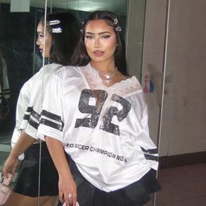 2025 été femmes haut Jersey col en v <span class=keywords><strong>dentelle</strong></span> imprimé lettre ample mode décontracté dames Jersey à manches courtes femmes T-<span class=keywords><strong>Shirt</strong></span> - Product Image 1