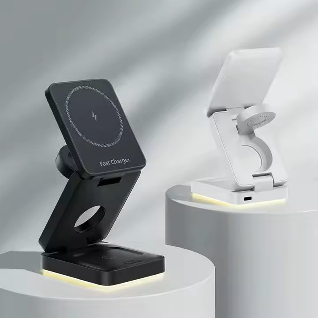 2025 Hot Selling 3-in-1 Foldable 15W Wireless Magnetic Charger Stand LED Night Light Fast Charging Technology Earphone