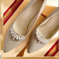 Nouvelle Décoration de Chaussures Amovible en Métal Style Élégant avec Perles pour Talons Hauts Femme