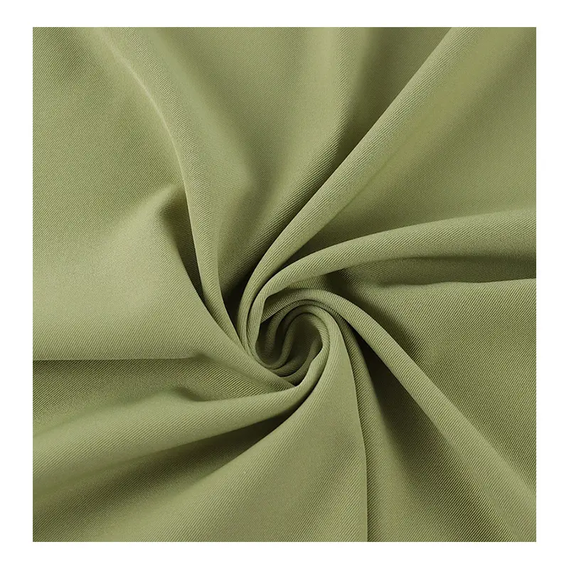 Популярная 4-сторонняя эластичная полиэфирная спандексная ткань 135gsm саржевая пряжа окрашенная ткань для одежды