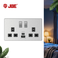 Prise USB à interrupteur DP en acier inoxydable de norme britannique (Type A+C) Charge rapide pour usage domestique 110V/250V