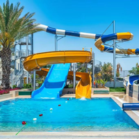 Vente directe d'usine de toboggans spirales colorés, installations de loisirs aquatiques sur mesure