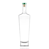 Bouteille de spiritueux en verre cristal personnalisée de 750 ml en forme de sapin de Noël avec bouchon en liège pour vodka, gin, brandy, rhum, tequila