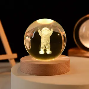 Lámpara de mesa de cristal con luz nocturna luminosa 3D con base de madera