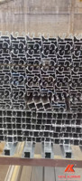 Profilés en aluminium industriels faits sur commande d'angle d'extrusion de revêtement de poudre de haute qualité de fournisseur supérieur pour des portes et des fenêtres Malaisie