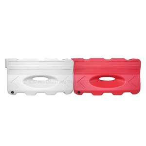 Barrière de circulation en plastique multicolore à trou unique remplie d'eau, personnalisable CITICITY - Product Image 1
