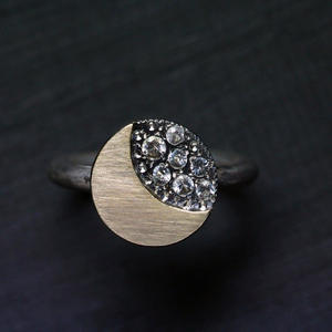 Anello a Forma di Luna F1342 in Argento con Incastonatura Pavé di Cristalli e Strass, Unisex per Uso Quotidiano - Product Image 6