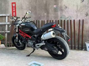 Motocicleta <span class=keywords><strong>Ducati</strong></span> 795 "Monster" Usada de Gasolina - Product Image 6