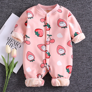Ropa de bebé con forro polar, gruesa, rosa, con estampado de fresas, unisex, para otoño e invierno, ropa cálida para recién nacidos, trajes para gatear. - Product Image 4