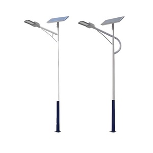 ไฟถนนโซลาร์เซลล์ LED สำหรับภายนอกอาคาร 5000K แสงเดย์ไลท์ IP65 กันน้ำ ใช้เซลล์แสงอาทิตย์แบบโมโนไซริสเตอร์ ติดตั้งแบบตั้งพื้นสำหรับส่องสว่างถนน - Product Image 1