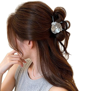 Nouvelle Pince à Cheveux Camélia Blanche Design Luxe Léger 2026 – Tendance et Exquise pour Femme – Vente en Gros de Bijoux - Product Image 5