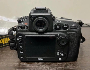 Cámara DSLR D800 con Sensor CMOS, Video Full HD, Estabilización Óptica de Imagen, Compatible con Tarjetas SD - Product Image 4