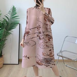 Miyake 2025 usine Outie décontracté plissé robe mi-longue pour les femmes en vrac nouveau Style froncé décoration florale plaine teint tissé robe - Product Image 3