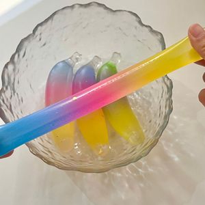 NovaCross Nouveau Jouet Anti-Stress Coloré Scintillant en Maltose et Banane, Doux et Moelleux, Balle à Presser en TPR pour Soulager le Stress - Product Image 2